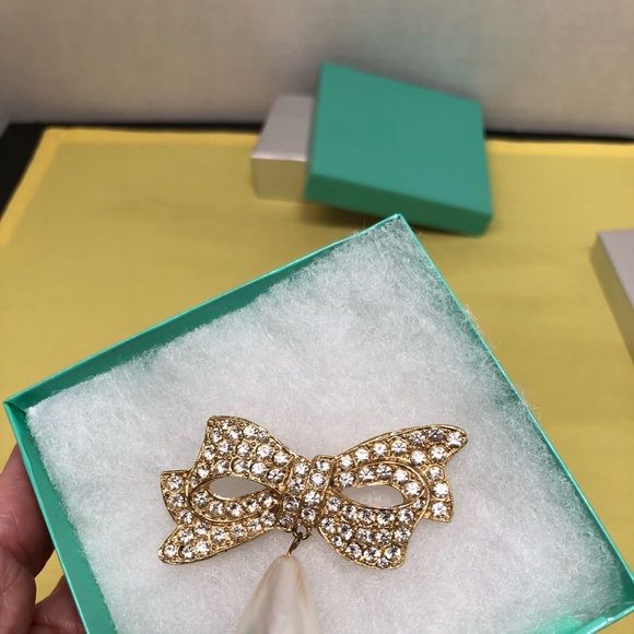 Vintage Brooch Rhinestone & Faux Pearl Drop - Picture 7 of 12